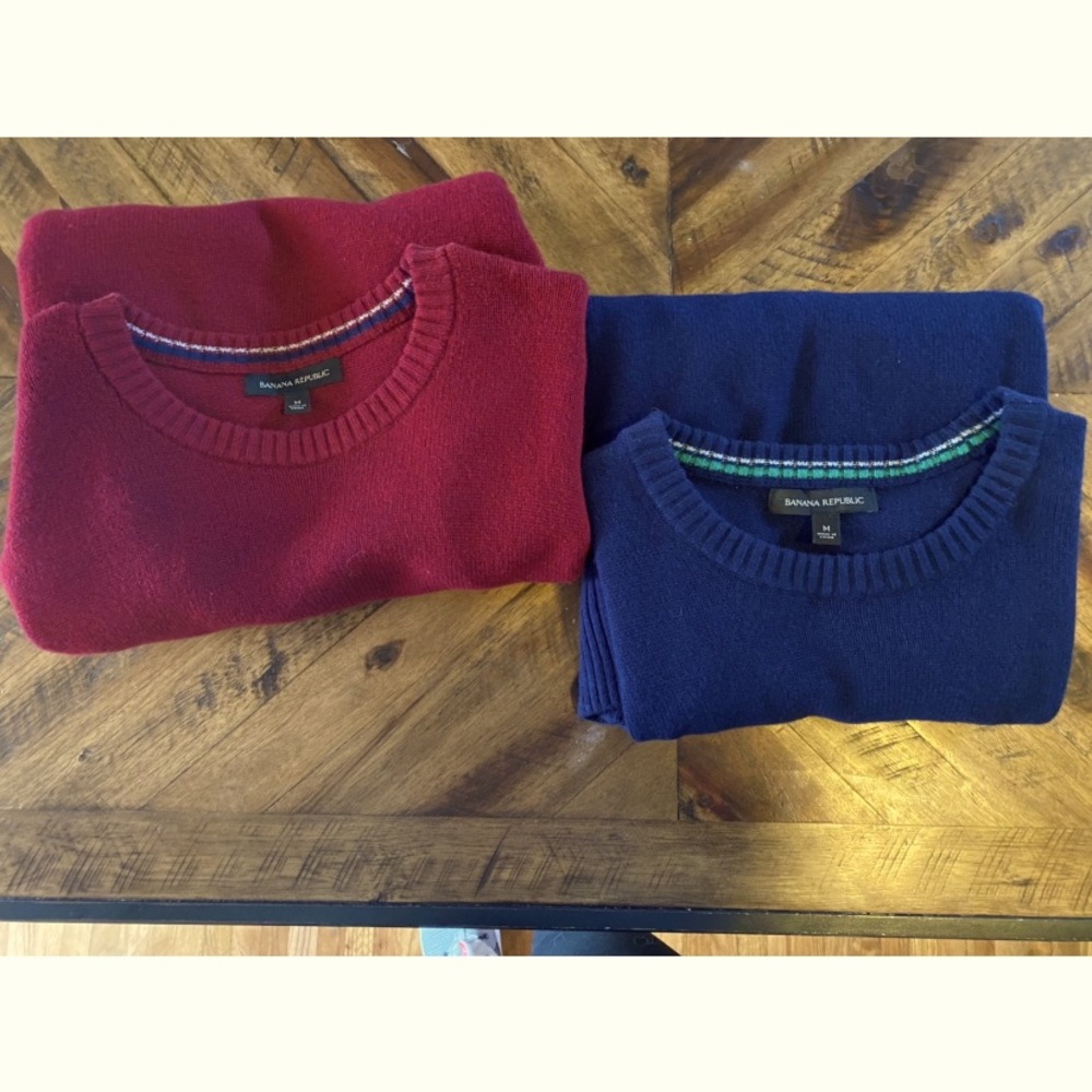Banana republic Men’s sweaters size Medium